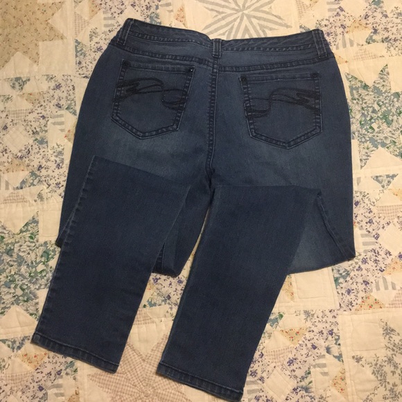 New Directions size 14 slim leg jeans - Picture 3 of 3